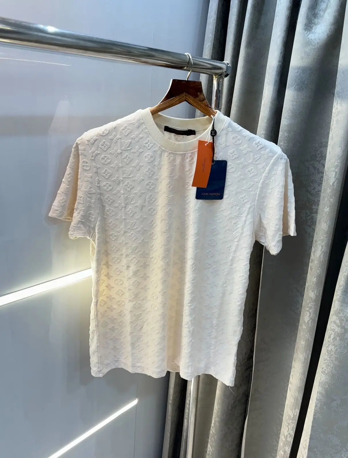 Louis Vuitto n creem Emb0..5S Print Imported T-Shirt