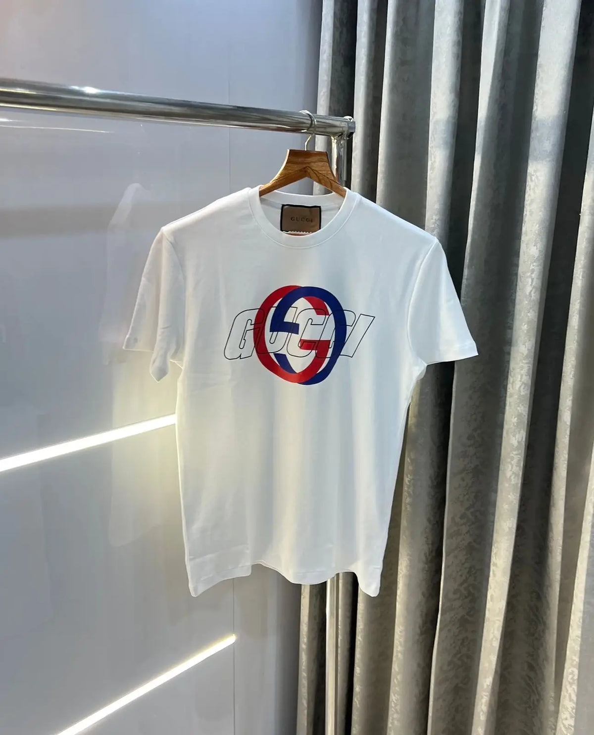 Gucc i White Look Imported T-Shirt