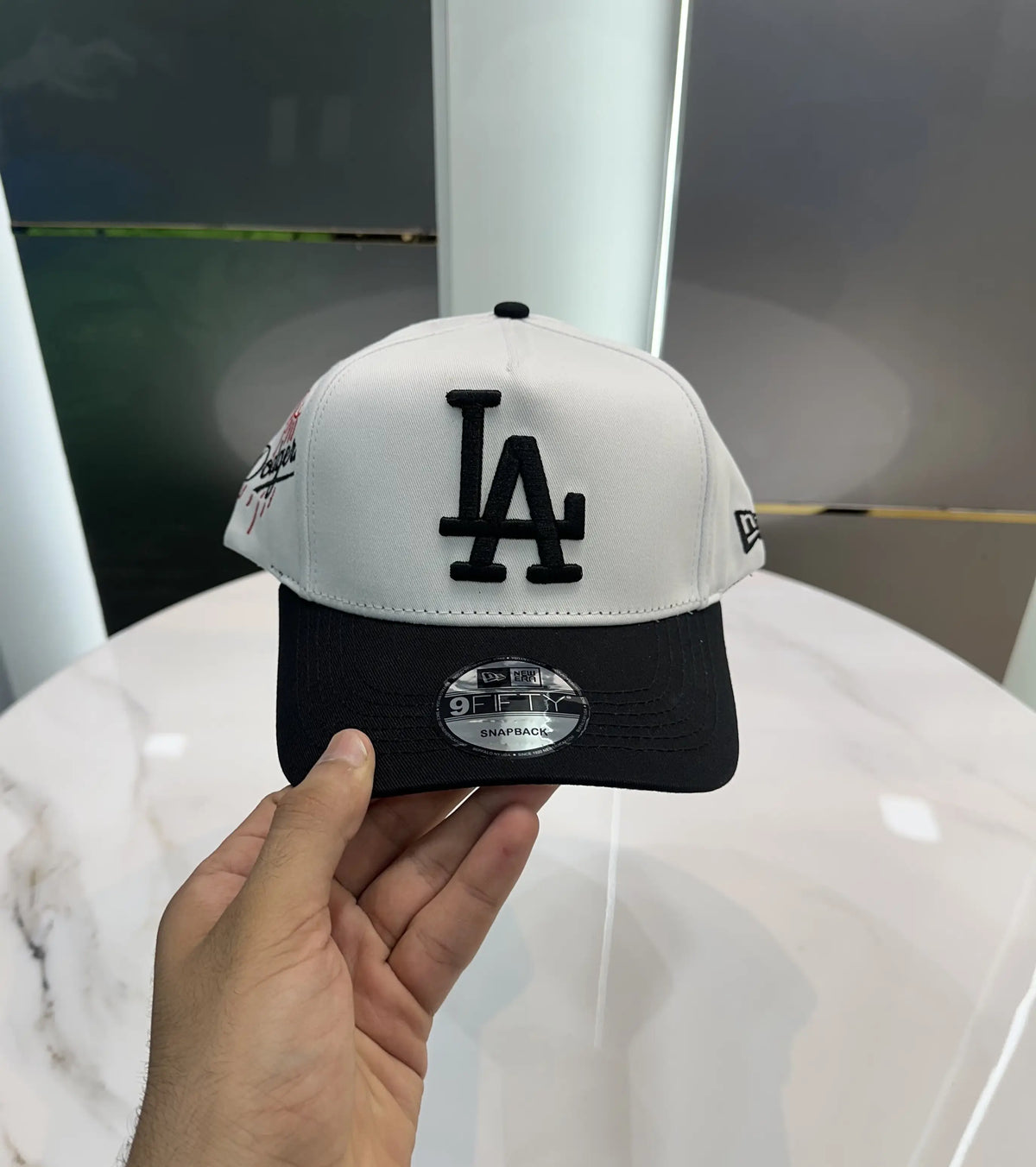 LA White Black Premium Imported Cap la6654