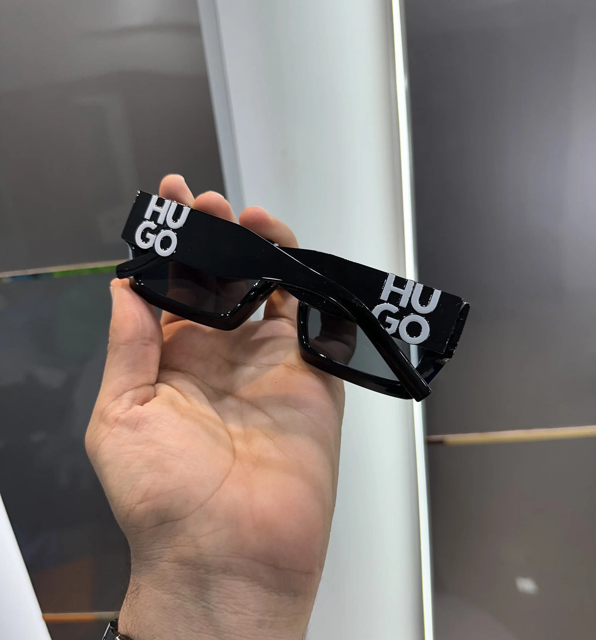 Hugo Bos s Black White Premium Shades 1310