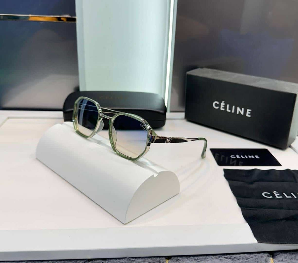 Celin e Green Multi Premium Shade 556