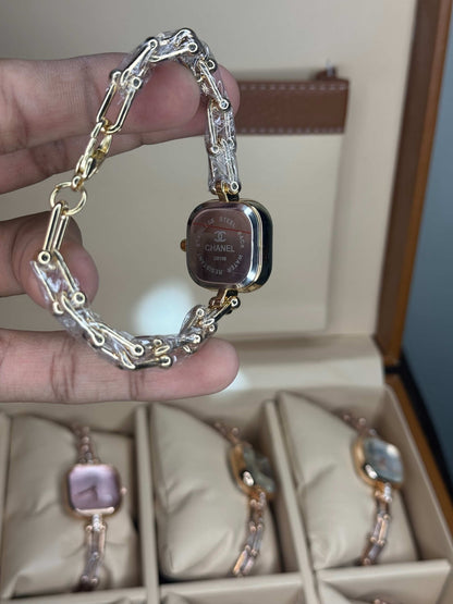 Chane l Paris Diamond Cut All Gold Ladies Premium Watch