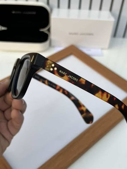 marc jacobs 30 blue tiger