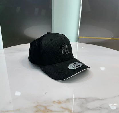 NY Yankees Black Premium Imported Cap