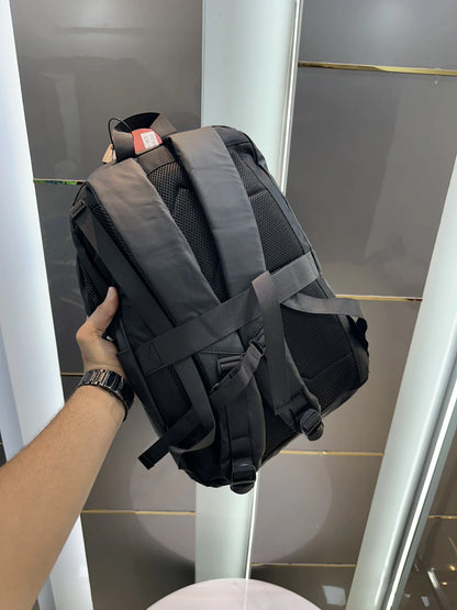 Hugo Bos s S83 Black White Luxury Imported BackPack With Usb Port
