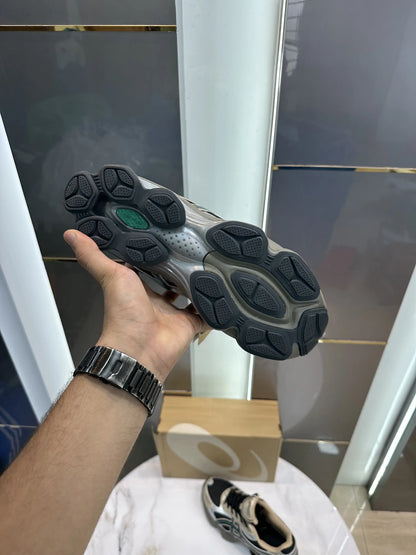 Asics_Gel Kinetic Fluent Black Dark Taupe Shoes
