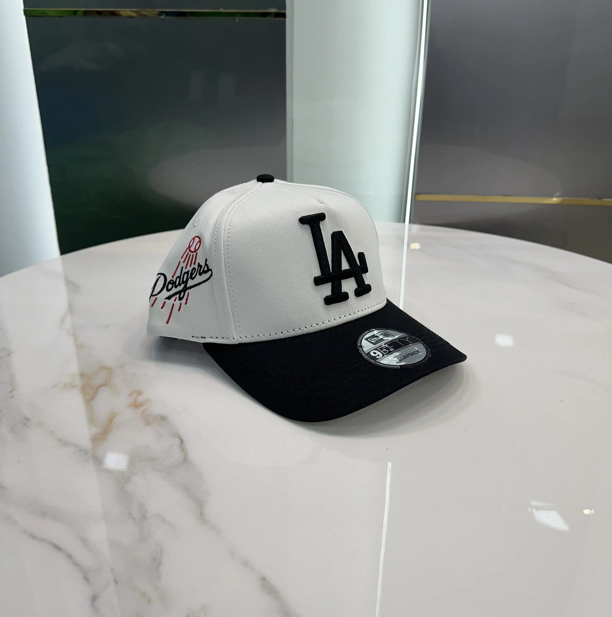 LA White Black Premium Imported Cap la6654