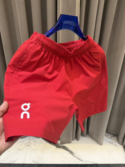 ON CLOUD SHORTS