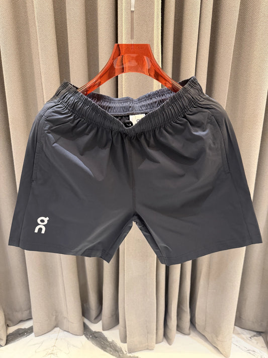 ON CLOUD SHORTS
