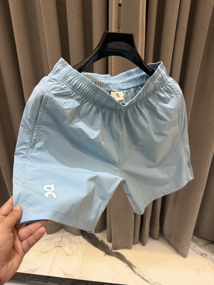 ON CLOUD SHORTS