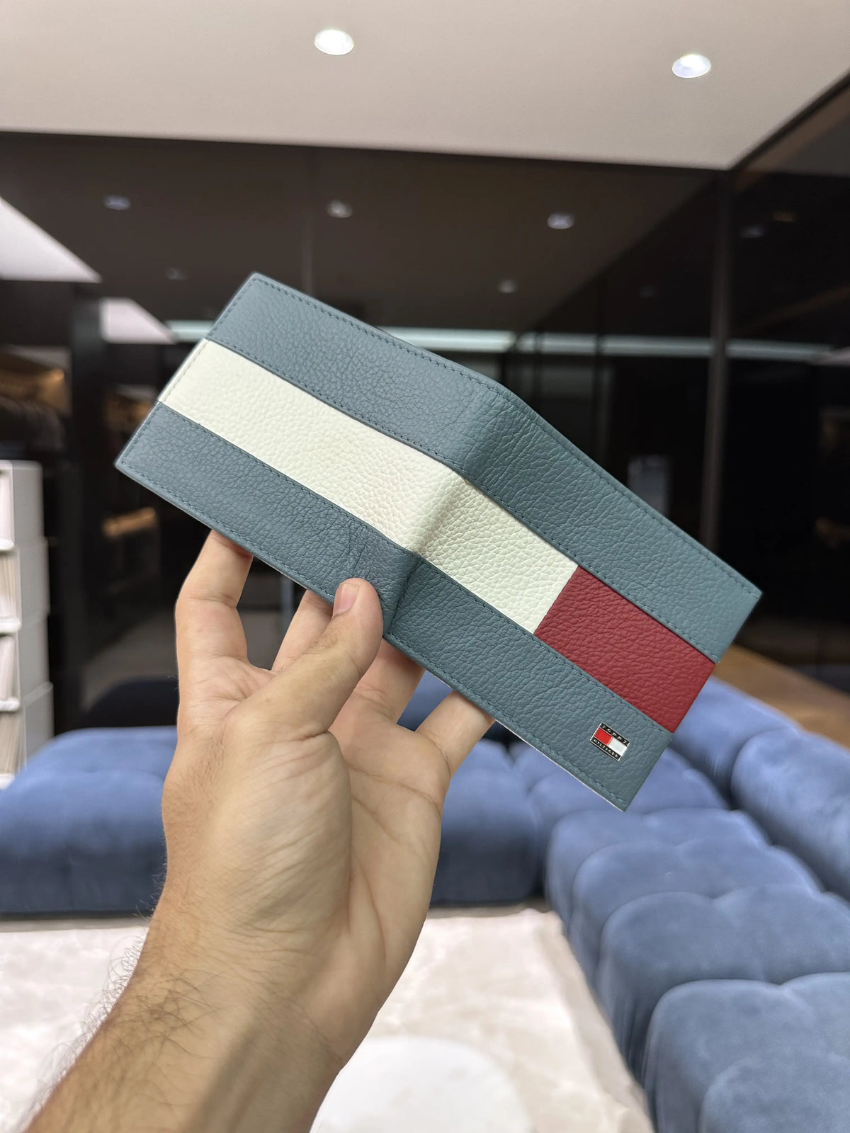 Tommy Hilfiger Premium Wallet Sky With Box t235