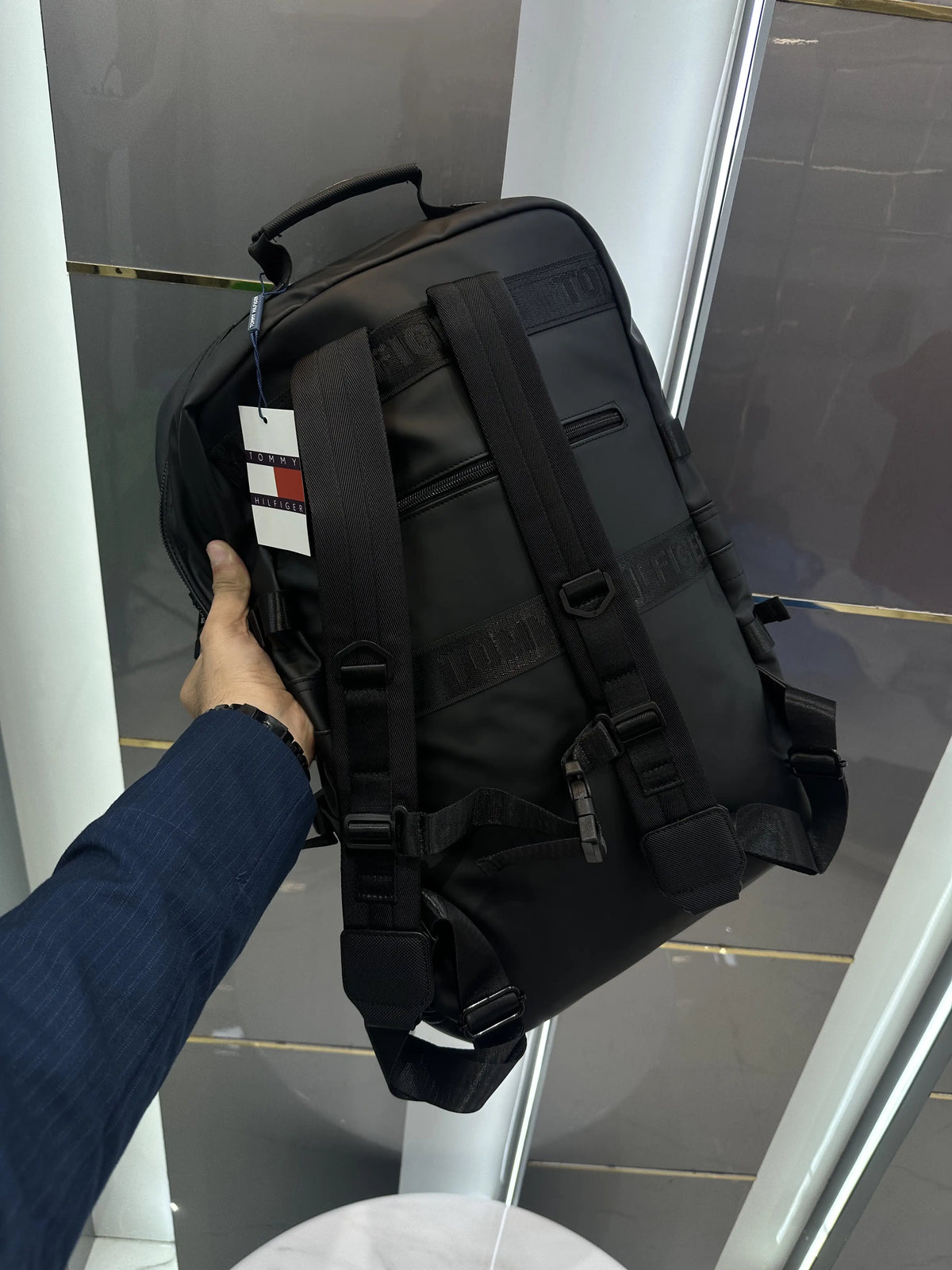 Tommy Hilfige r Luxury Imported BackPack T5020