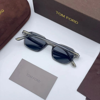 Tomford 6633 grey black