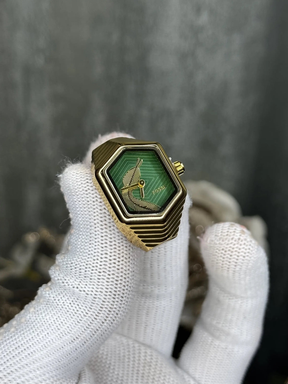 Fossi l Serpentine Gold Green Ring Analog Watch