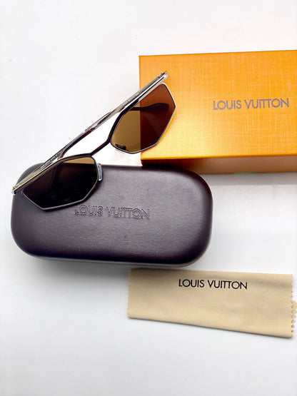 Louis Vuitton 3224 silver brown