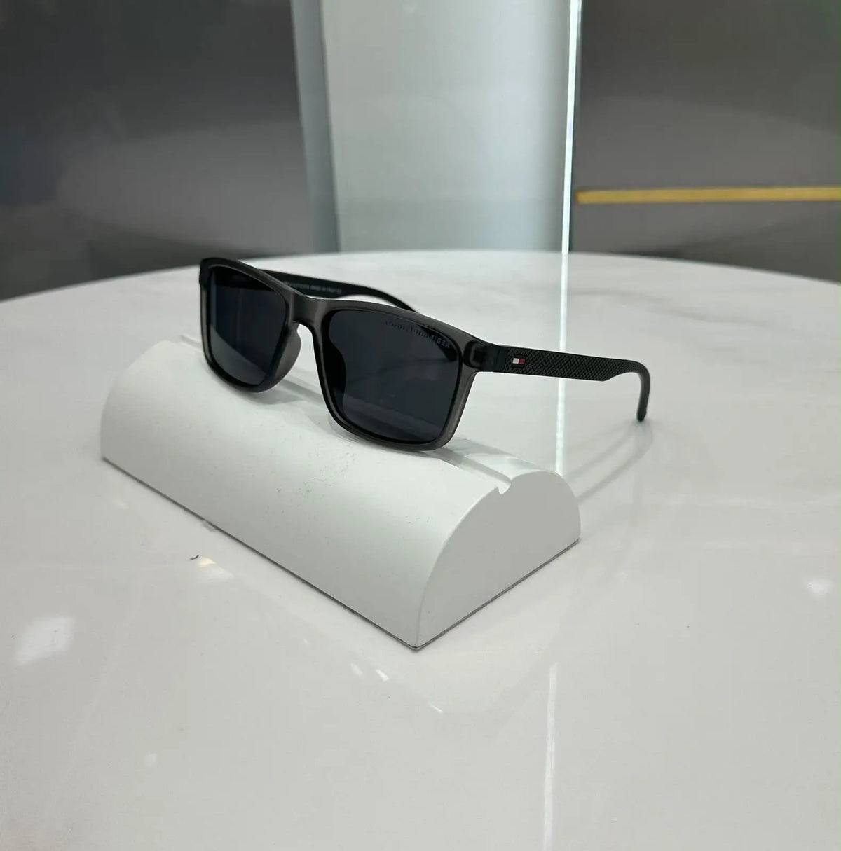 Tommy Hilfige r Green Grey Premium Shades 