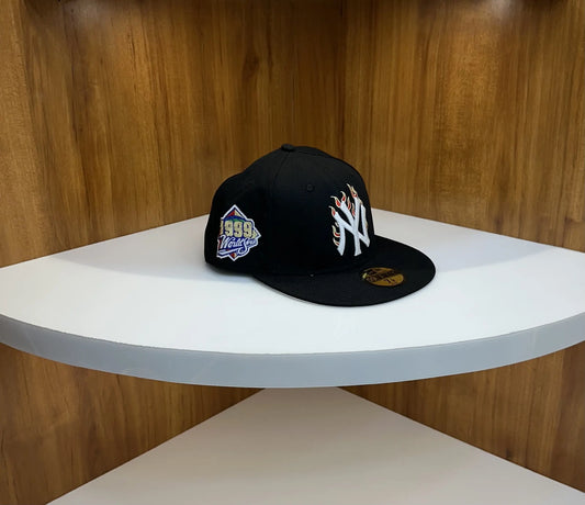 NY Premium Imported Cap White Black n90