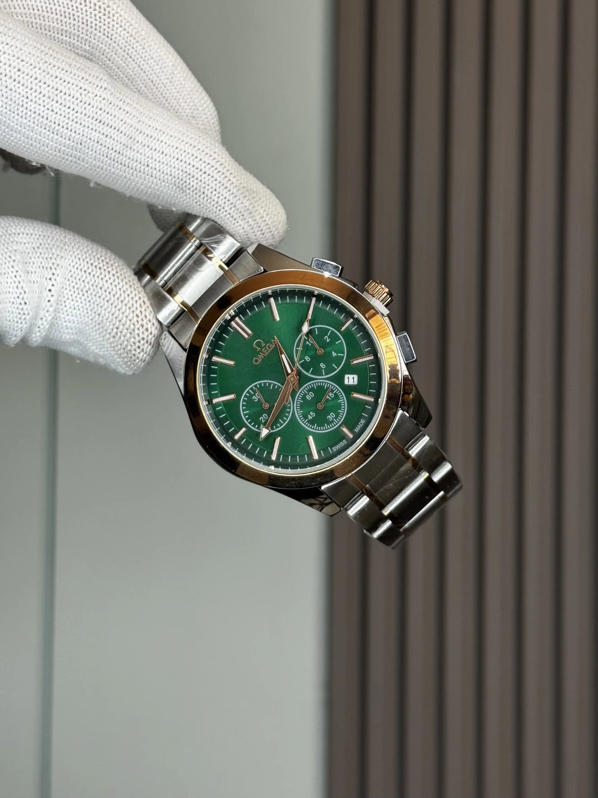 Omeg a Dual Tone Green Premium Chronograph Watch