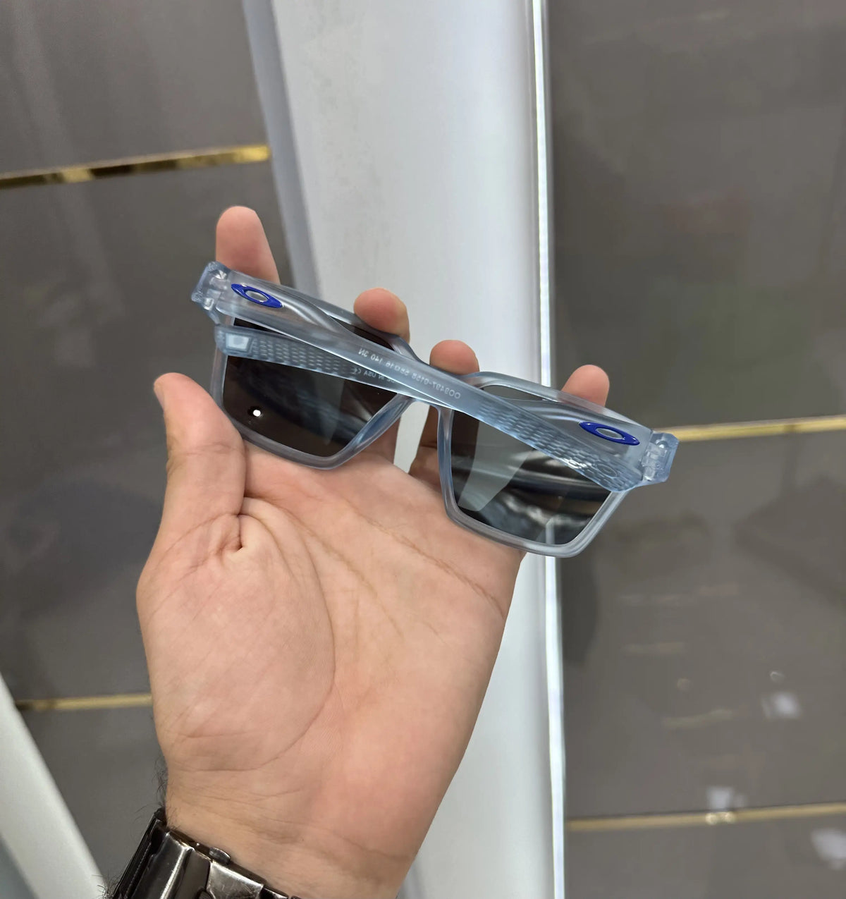 Oakle y Blue Mirror Premium Shades 9497