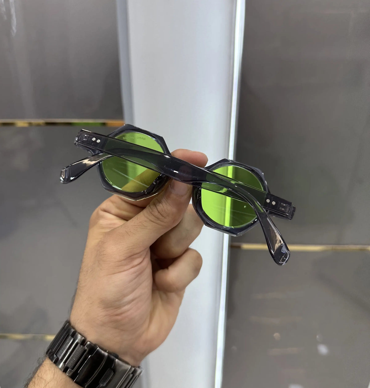 Marc Jacob s Grey Green Premium Shades 3719