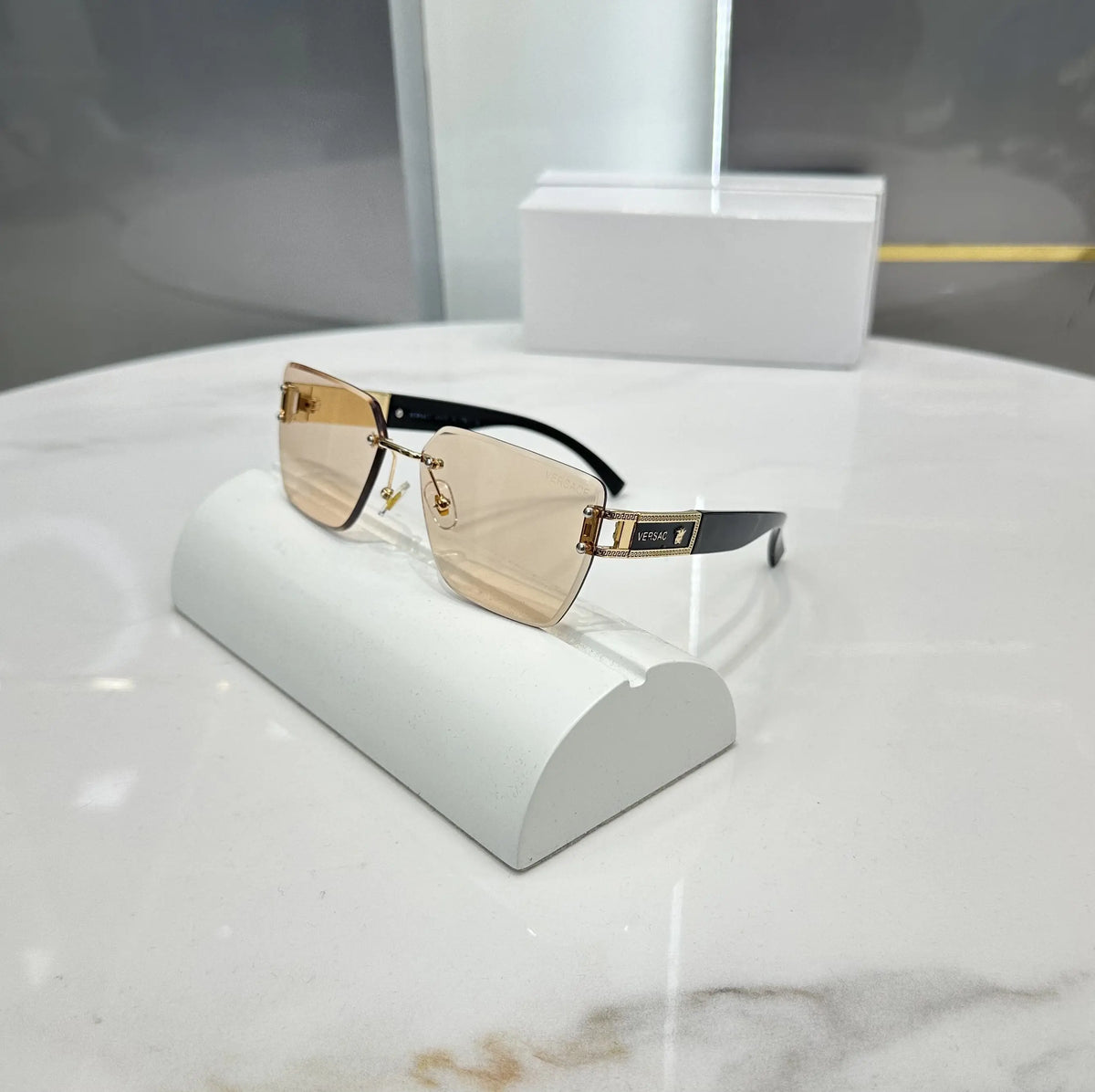 Versac e Cream Premium Shades 3130