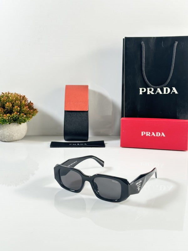 Prad a_8679_Black