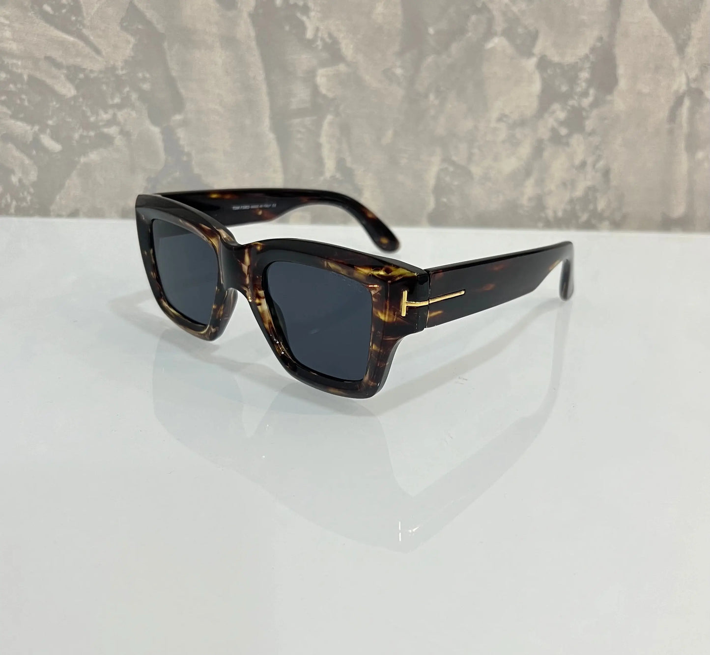 Tomford 184 Tiger Black