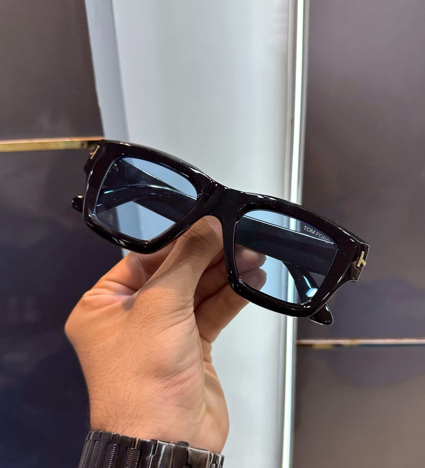 Tom ford 184 Black Blue