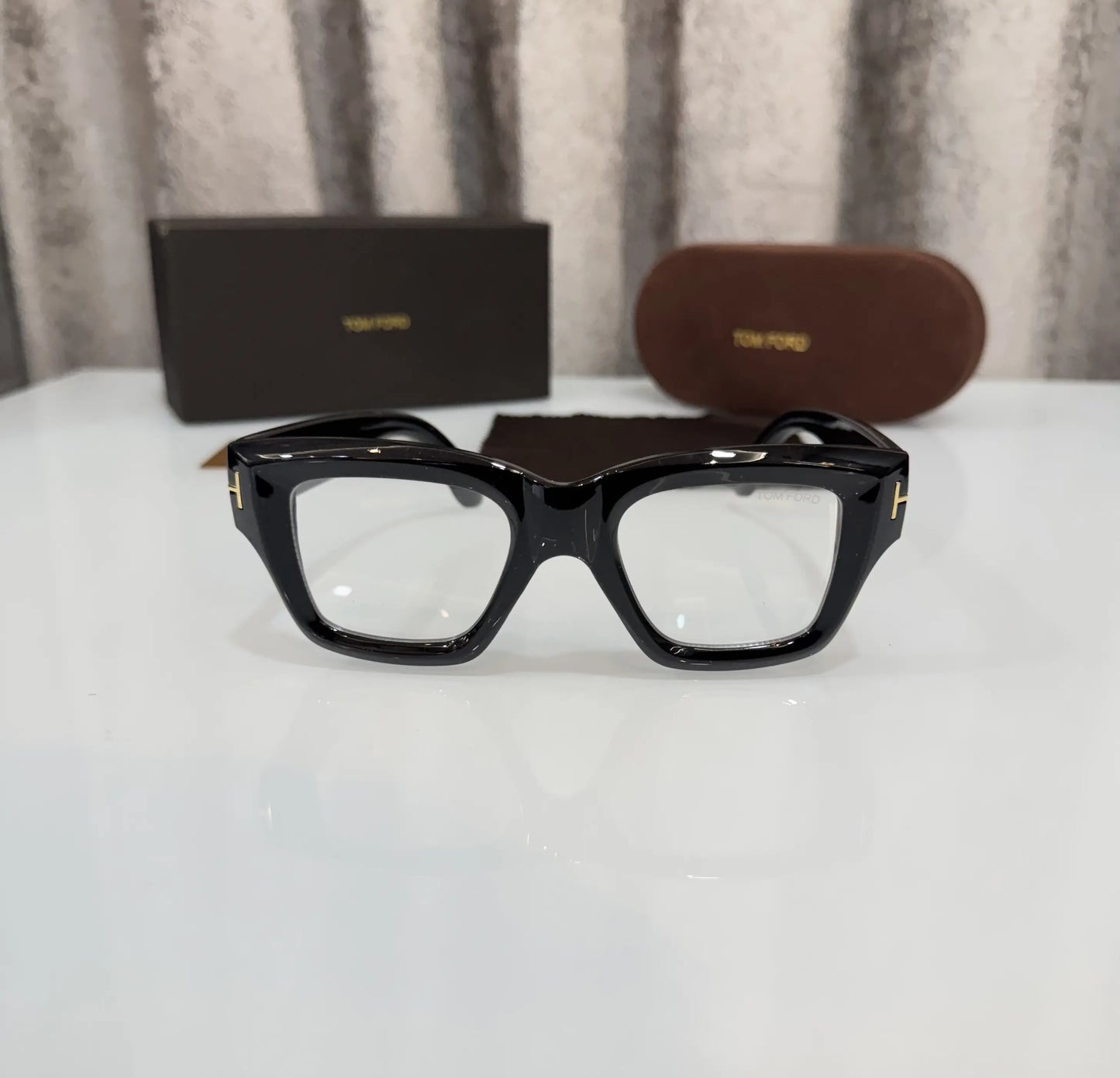 Tomford 184 Frame With Ruby Tint