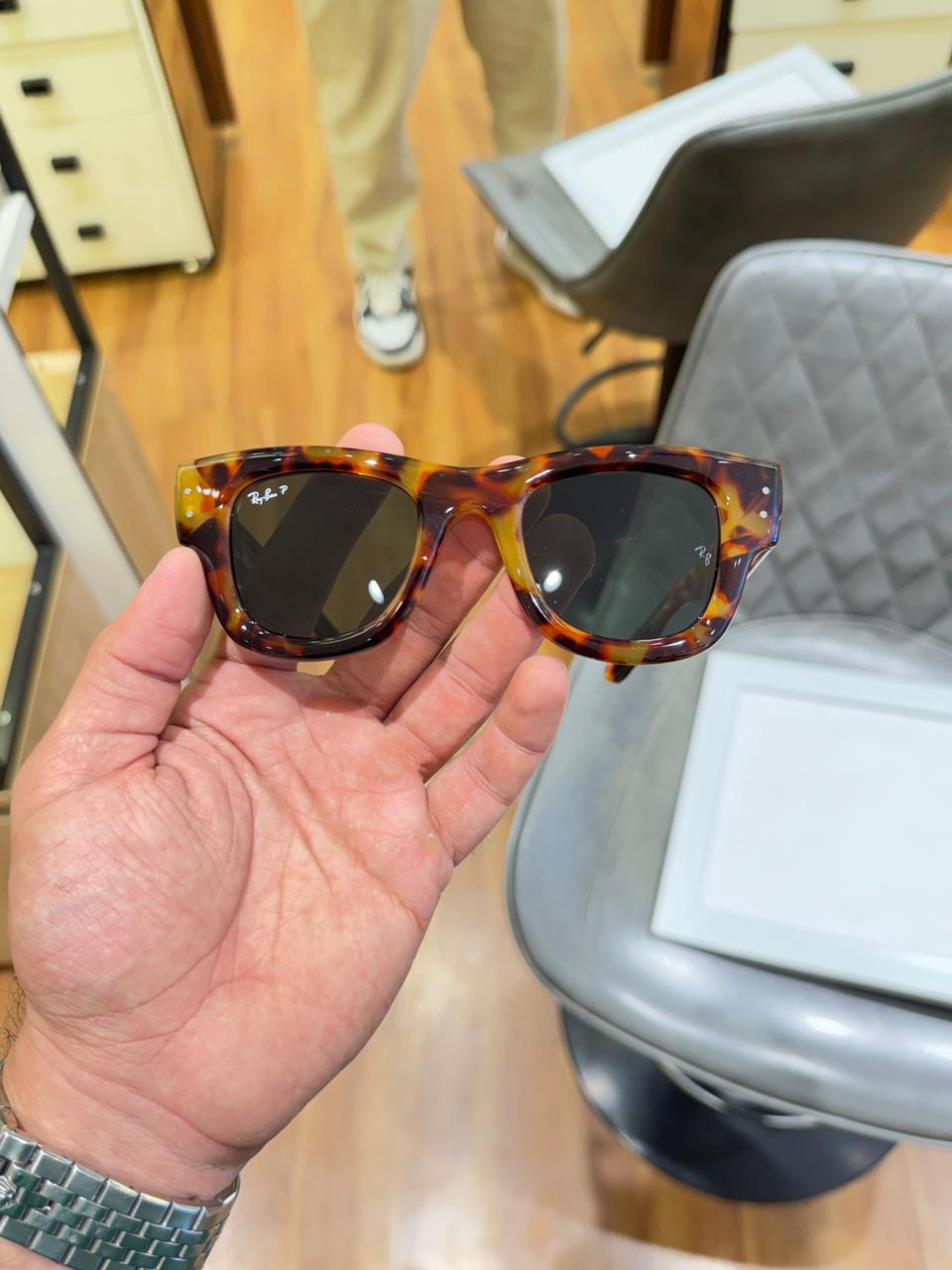 Rayban Mega Wayfarer Tiger