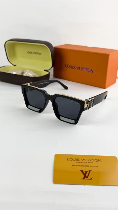 Louis_vuitton_gold_black_65