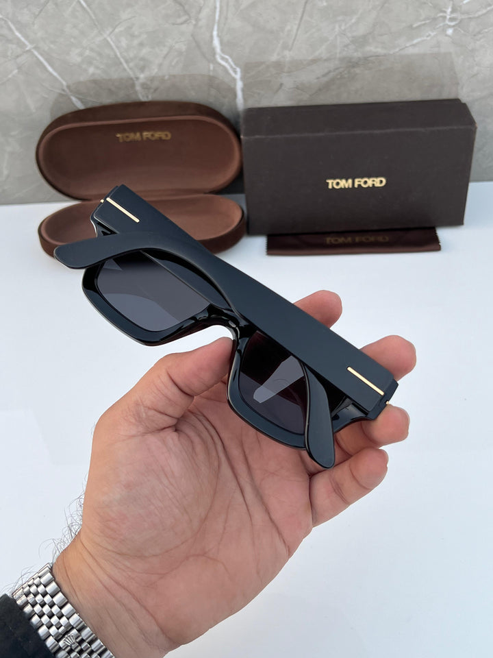 TOM FORD 184 BLACK SUNGLASS