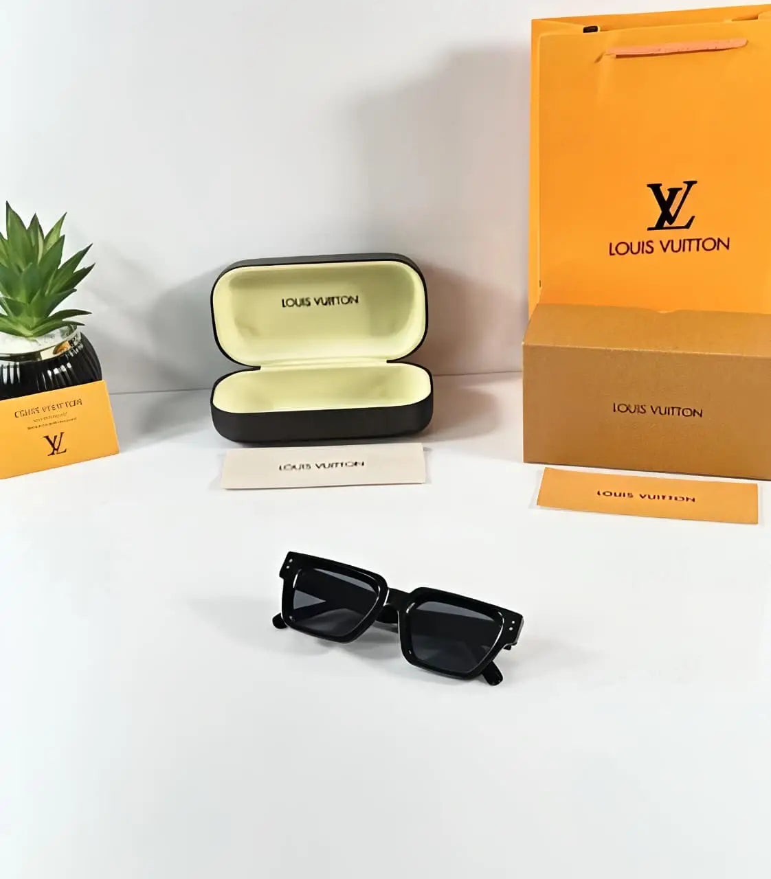 Louis Vuittiom Premium Black Sunglass