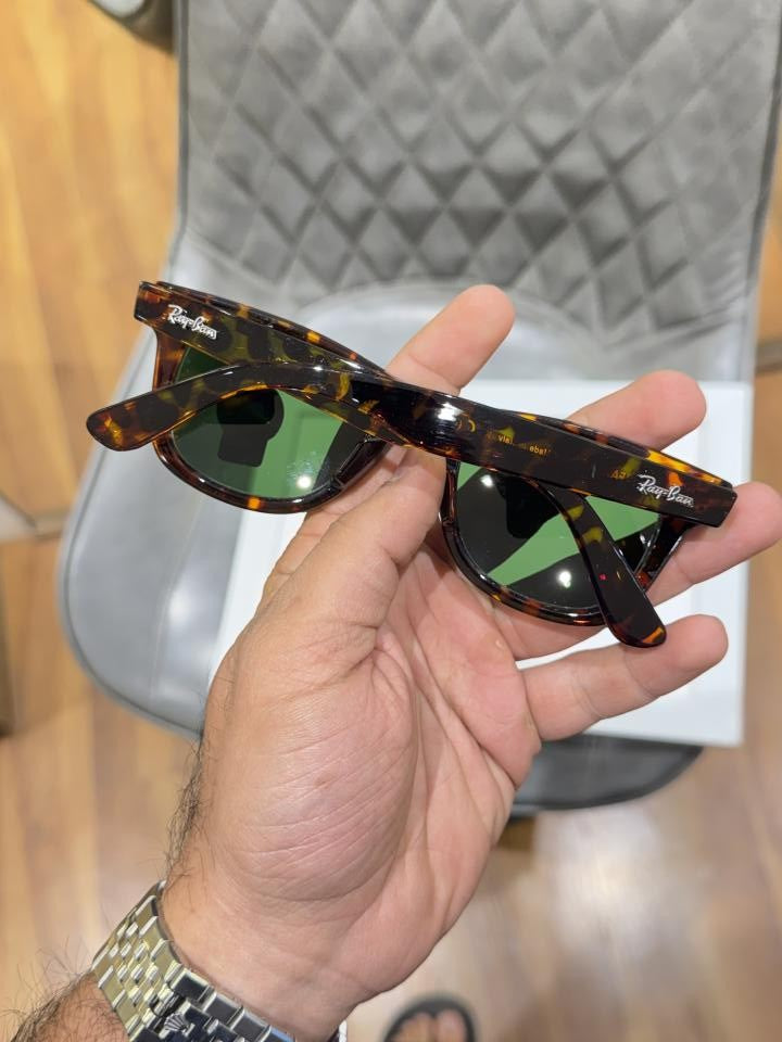 Rayban 2140 tiger green