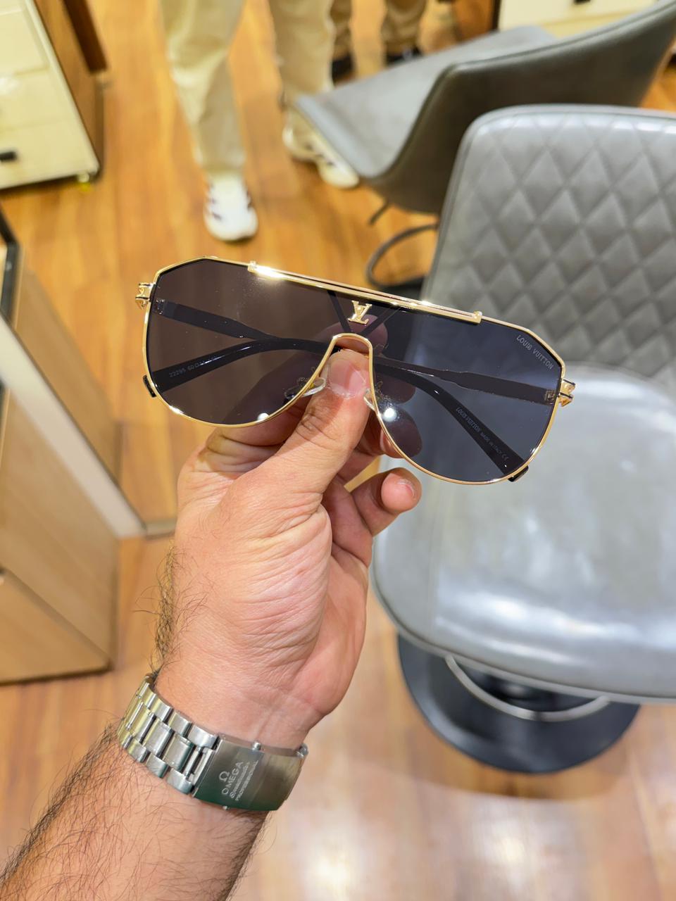 Louis Vuittion Premium 22295 Sunglass