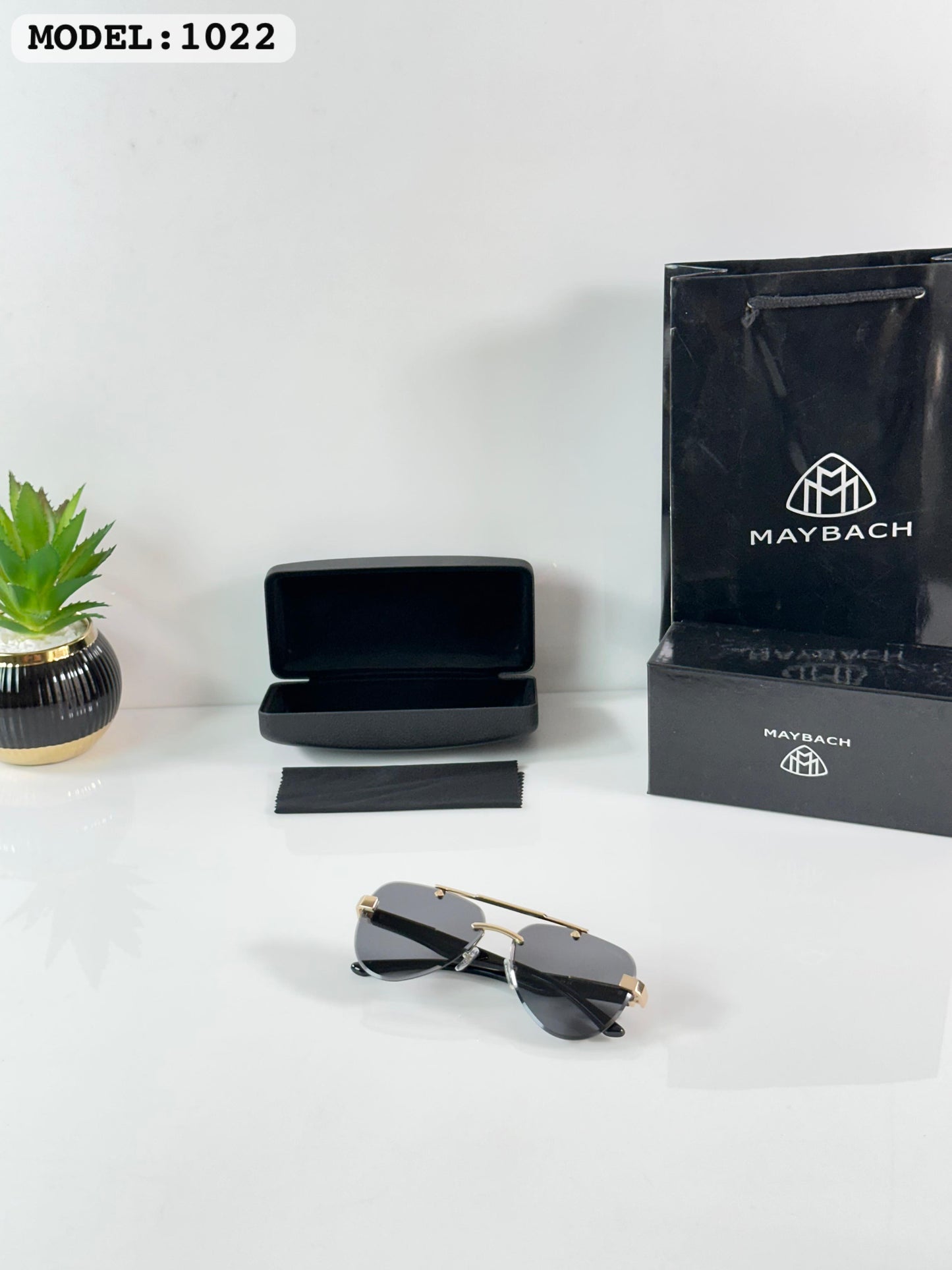 Maybach Premium Black
