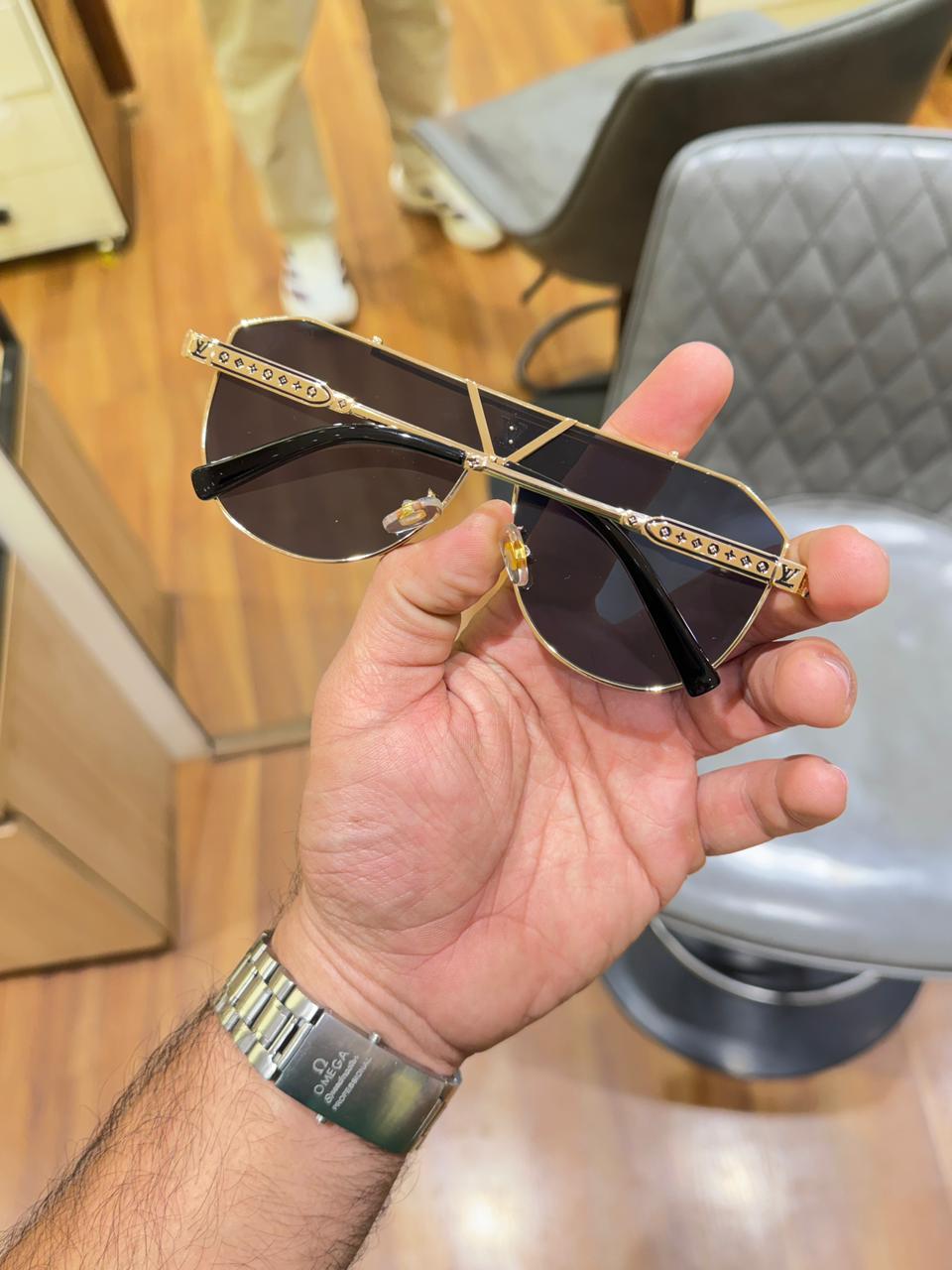 Louis Vuittion Premium 22295 Sunglass